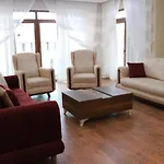 Akar